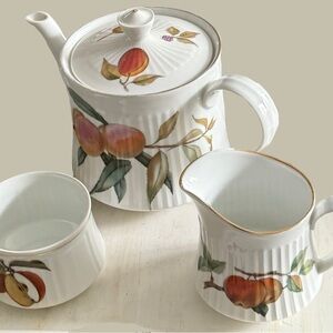 Vintage Royal Worcester Evesham Gold Ribbed Porcelain Tea Set